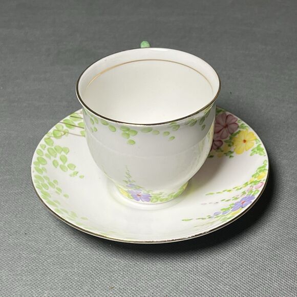 Royal Standard Mayfair Footed Teacup & Saucer Floral Bone China - Picture 4 of 13